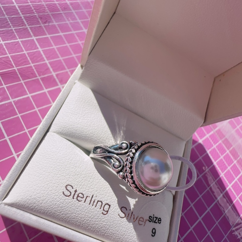 Moricci vintage pearl ring available size: 5-11